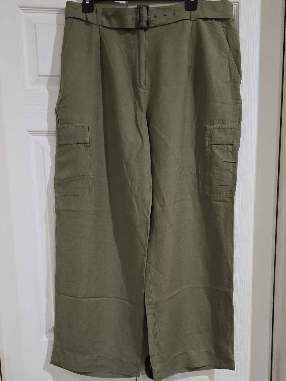 EUC-LOFT Olive Green Cargo Pants with Belted Waist